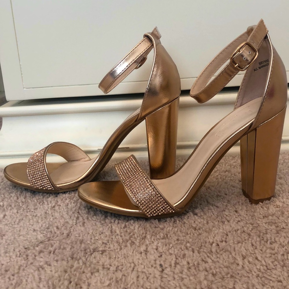 gold open toe block heels w/ ankle strap - Picture 2 of 7
